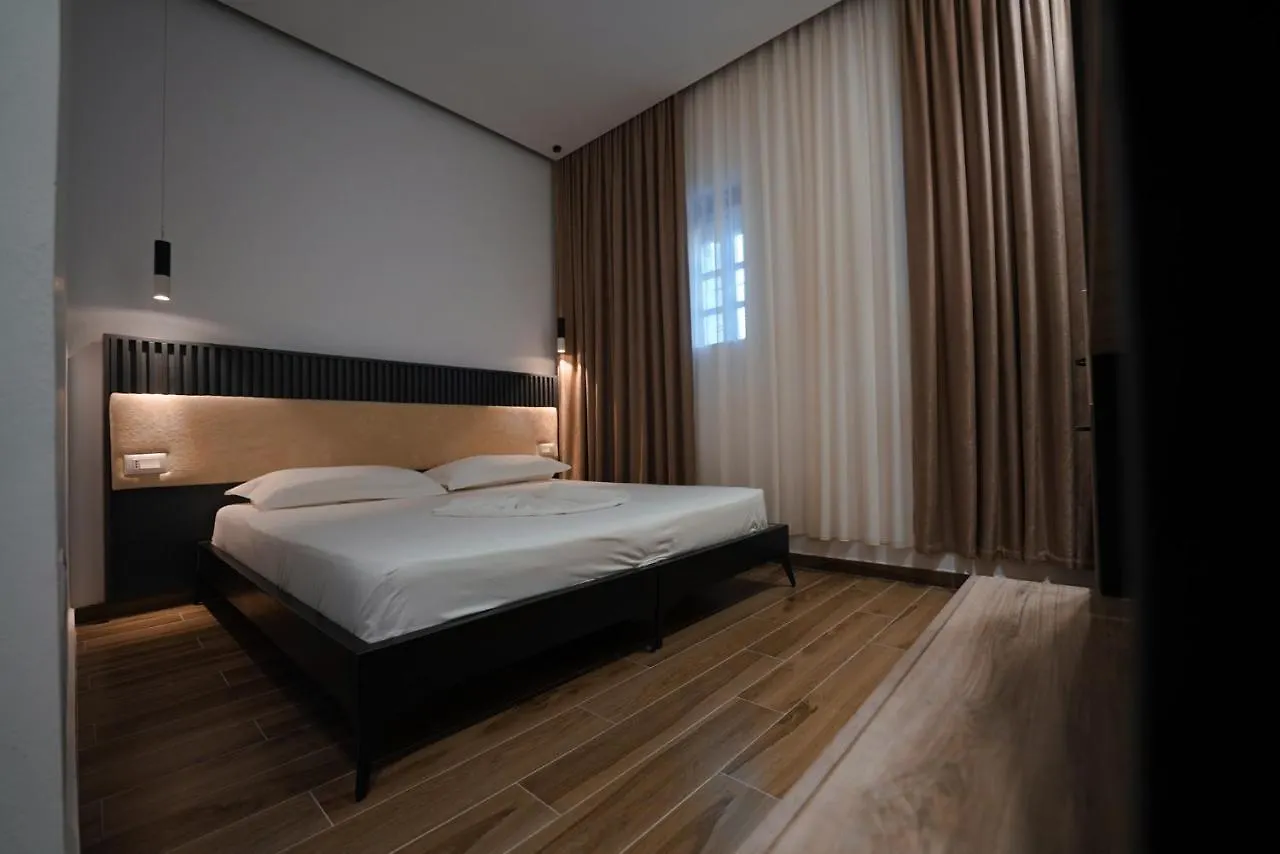 Helin'S Hostel By Backpackers Berat